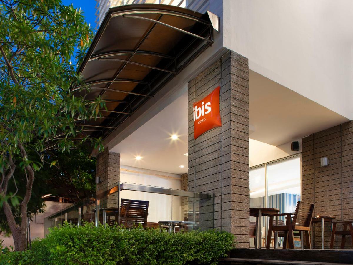 Ibis Bangkok Sathorn Hotel Luaran gambar